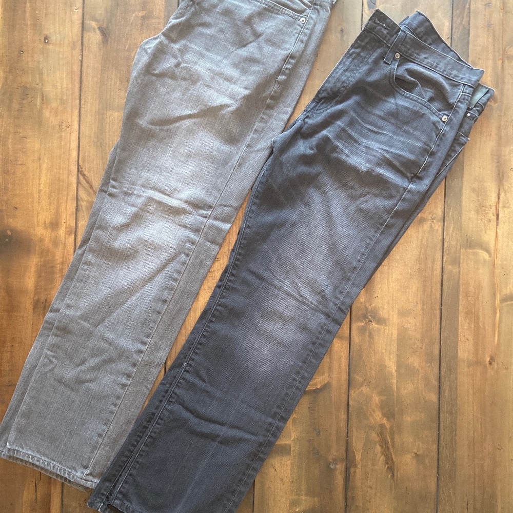(2) Pair of Lucky Brand Jeans